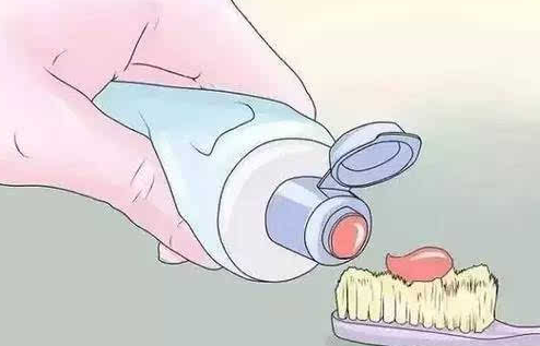 到底几岁才可以开始使用含氟牙膏 到底几岁才可以开始使用含氟牙膏